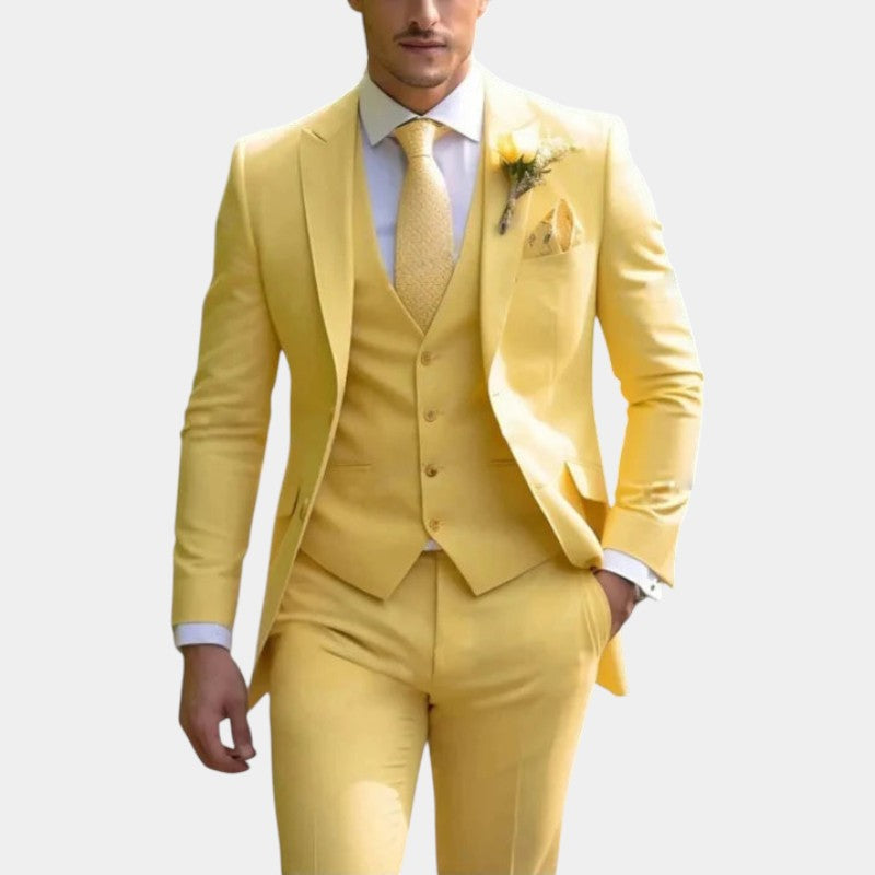 Men’s Three Piece Suit With Waistcoat Detail