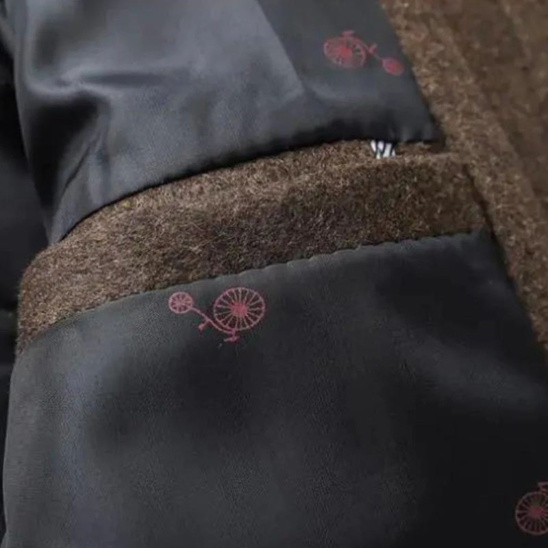Men’s Wool Coat With Button Fastening and Quilted Lining