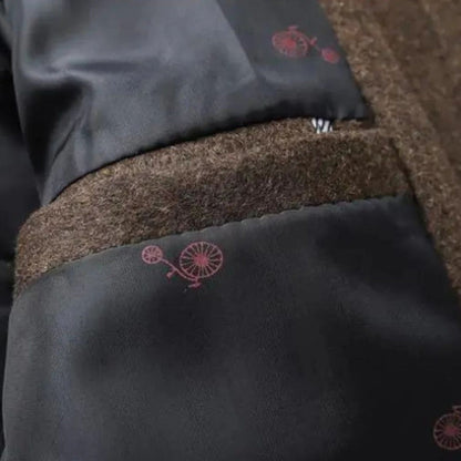 Men’s Wool Coat With Button Fastening and Quilted Lining